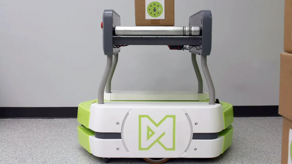 Matthews’ Autonomous Mobile Robots Optimize Picking and Material Movement Processes in Order Fulfillment